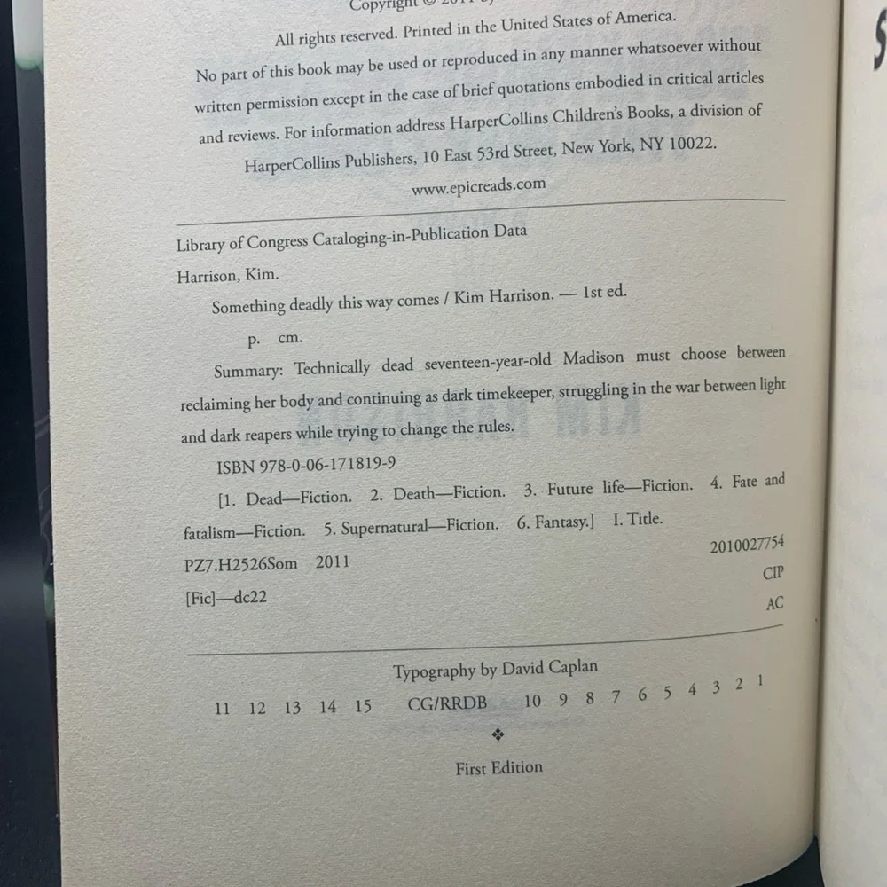 Book Something Deadly This Way Comes Kim Harrison 1st Edition 2011 NY Times - Picture 3 of 5